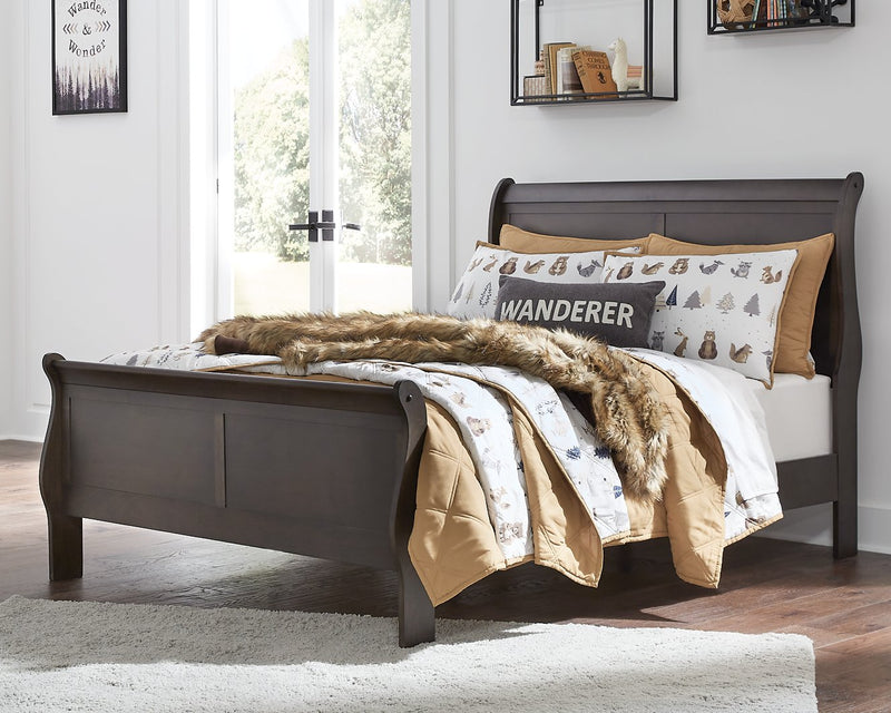 Leewarden Sleigh Bed