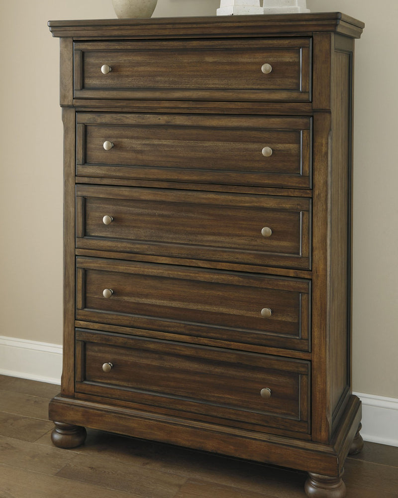 Flynnter Chest of Drawers image