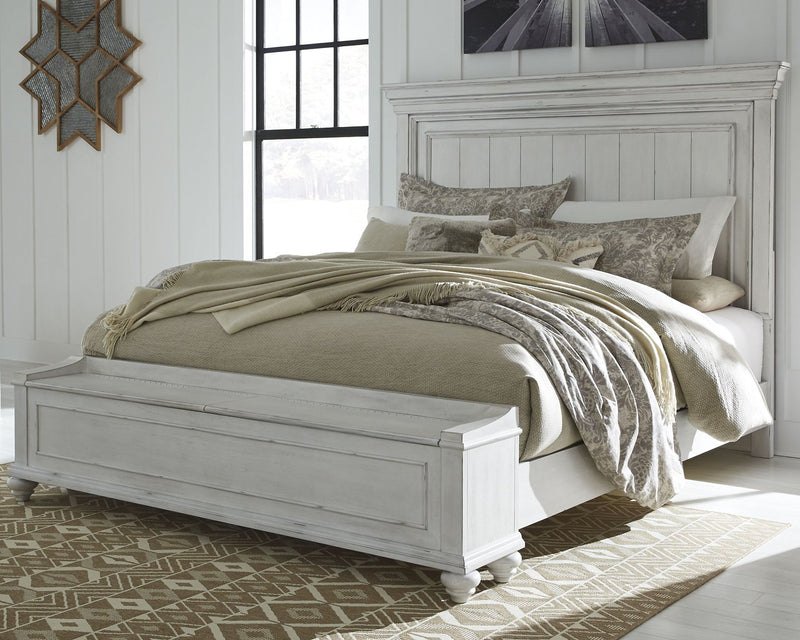 Kanwyn Panel Bed