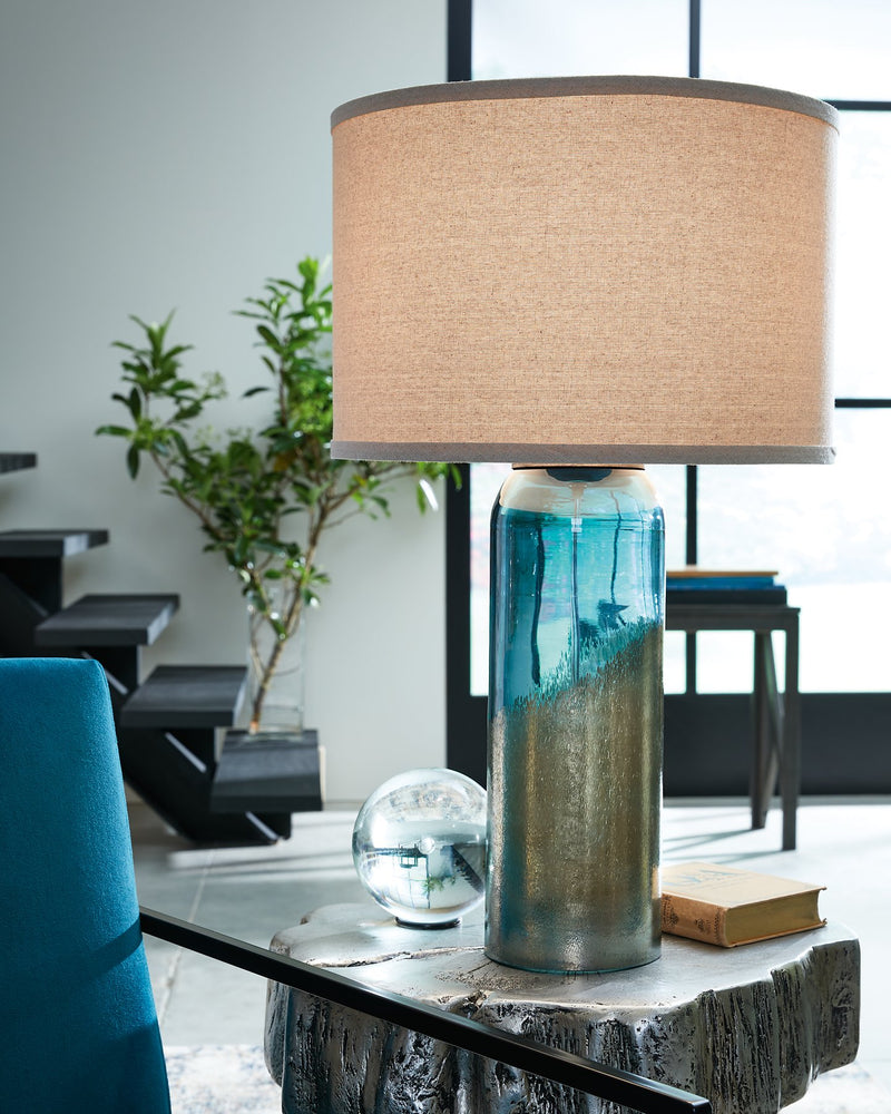 Dorahton Table Lamp image