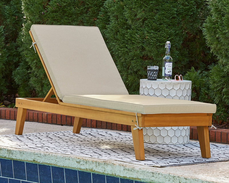 Byron Bay Chaise Lounge with Cushion image